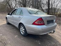 Gebraucht Mercedes C220 143 PS (105 kW) 2001 Silber Limousine