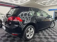 Używany VW Golf VII Highline 122 KM (89 kW) 2015 Czarny Sedan/Limuzyna