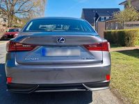 Gebraucht Lexus IS300h 223 PS (164 kW) 2016 Grau Limousine