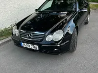 Gebraucht Mercedes C180 Classic 156 PS (114 kW) 2008 Schwarz Coupé