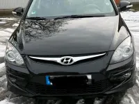 Gebraucht Hyundai i30 90 PS (66 kW) 2011 Schwarz Kleinwagen