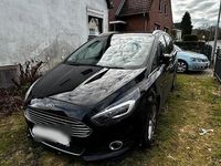 Second-hand Ford S-MAX S 150 CP (110 kW) 2017 Negru Monovolum