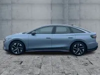 Gebraucht VW ID.7 Pro 210 kW (286 PS) 2024 Blau Limousine