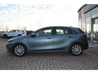 Gebraucht Kia Ceed 120 PS (88 kW) 2024 Yuka steel grey Kleinwagen