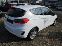 Gebraucht Ford Fiesta Trend 86 PS (63 kW) 2017 Weiß Kleinwagen