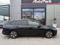 Gebraucht VW Golf VIII Move 150 PS (110 kW) 2024 Deep black perleffekt (metallic) Kombi