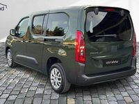 Neu Fiat Doblò 131 PS (96 kW) 2025 Grün / backpackerkkhaki Van / Kleinbus