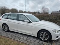 Gebraucht BMW 318 143 PS (105 kW) 2013 Weiß Limousine