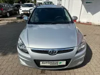 Gebraucht Hyundai i30 Classic 126 PS (92 kW) 2012 Silber Limousine