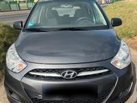 Gebraucht Hyundai i10 Edition 69 PS (50 kW) 2013 Grau Kleinwagen