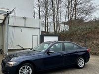 gebraucht BMW 320 i. Sport lien