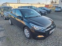 Gebraucht Hyundai i20 Classic 75 PS (55 kW) 2017 Schwarz Limousine