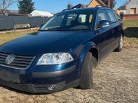Gebraucht VW Passat 105 PS (77 kW) 2005 Blau Kombi