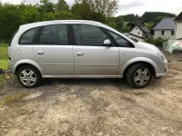 Usata Opel Meriva Edition 105 CV (77 kW) 2009 Grigio Monovolume