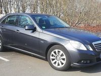 Gebraucht Mercedes E220 170 PS (125 kW) 2011 Grau Limousine