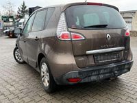 Gebraucht Renault Scénic III Dynamique 131 PS (96 kW) 2013 Braun Van / Kleinbus
