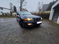 Gebraucht BMW 323 170 PS (125 kW) 1999 Blau Limousine