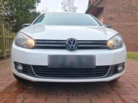 Gebraucht VW Golf Style 105 PS (77 kW) 2011 Weiß Coupé