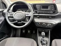 Gebraucht Hyundai i20 Select 101 PS (74 kW) 2022 Silber Limousine