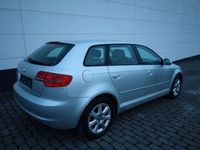 Gebraucht Audi A3 Ambiente 125 PS (91 kW) 2010 Silber Kleinwagen