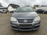 Gebraucht VW Golf V Trendline 105 PS (77 kW) 2008 Platinum grey metallic Kombi