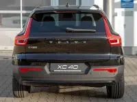 Second-hand Volvo EX40 Plus 185 kW (252 CP) 2025 Negru SUV