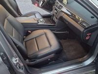 Gebraucht Mercedes E220 Avantgarde 170 PS (125 kW) 2013 Grau Limousine