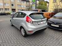 Gebraucht Ford Fiesta 82 PS (60 kW) 2014 Grau Kleinwagen