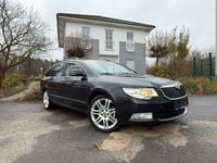 Gebraucht Skoda Superb 140 PS (102 kW) 2013 Schwarz Kombi