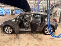 Gebraucht Opel Astra Edition 101 PS (74 kW) 2010 Grau Limousine