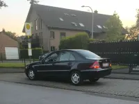 Gebraucht Mercedes C180 129 PS (94 kW) 2001 Andere farben Limousine