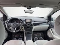 Gebraucht Mercedes B180 122 PS (89 kW) 2012 Silber Van / Kleinbus