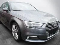Gebraucht Audi e-tron Sport 204 PS (150 kW) 2020 Grau SUV