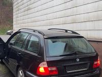 Gebraucht BMW 320 150 PS (110 kW) 2004 Schwarz Kombi