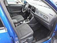 Gebraucht VW T-Roc Style 150 PS (110 kW) 2023 Ravennablau metallic SUV