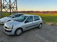 Gebraucht Renault Clio II Authentique 58 PS (42 kW) 2004 Silber Limousine