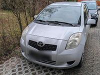 Gebraucht Toyota Yaris 64 PS (47 kW) 2008 Silber Kleinwagen
