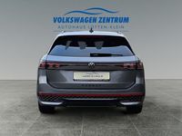 Gebraucht VW Passat R-line 193 PS (141 kW) 2024 Othercolor Kombi