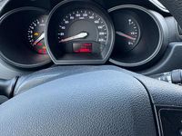 Gebraucht Kia Rio 109 PS (80 kW) 2012 Silber Kleinwagen