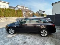Gebraucht Opel Astra Exklusiv 165 PS (121 kW) 2012 Braun Kombi