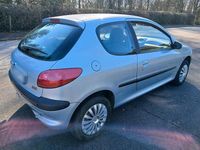 Gebraucht Peugeot 206 60 PS (44 kW) 2001 Kleinwagen