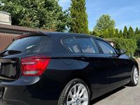 Gebraucht BMW 118 170 PS (125 kW) 2014 Schwarz Kleinwagen