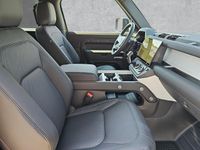 Gebraucht Land Rover Defender SE Dynamic 200 PS (147 kW) 2025 Gruen SUV