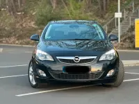 Usata Opel Astra 110 CV (80 kW) 2011 Nero Utilitaria