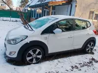 Gebraucht Hyundai ix20 90 PS (66 kW) 2014 Weiß Kleinwagen