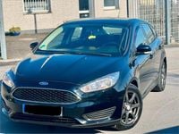 Second-hand Ford Focus Trend 101 CP (74 kW) 2015 Negru Berlinǎ