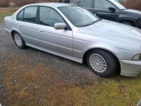 Gebraucht BMW 520 170 PS (125 kW) 2002 Silber Limousine