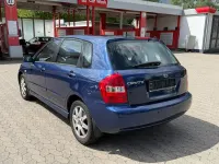 Gebraucht Kia Cerato EX 143 PS (105 kW) 2005 Blau Limousine