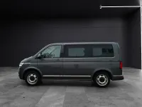 Usado VW Multivan Generation Six 150 HP (110 kW) 2022 Cinzento Monovolume