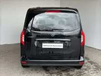 Gebraucht Mercedes T180 Style 131 PS (96 kW) 2023 Schwarz met. Van / Kleinbus